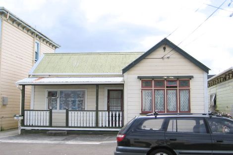 Photo of property in 17 Wilson Street, Newtown, Wellington, 6021