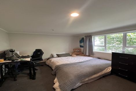 Photo of property in 9 Flaunty Place, West Harbour, Auckland, 0618