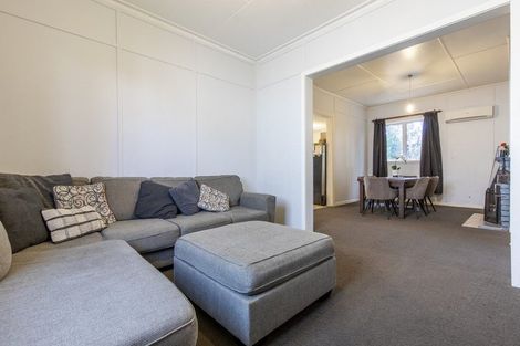 Photo of property in 42 Sydney Street, Takapau, 4203