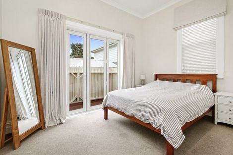 Photo of property in 30 Mornington Road, Brooklyn, Wellington, 6021