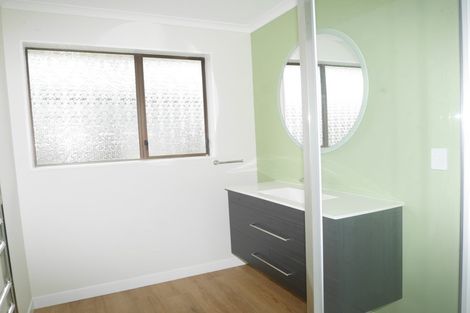 Photo of property in 63a Ngaio Road, Waikanae, 5036