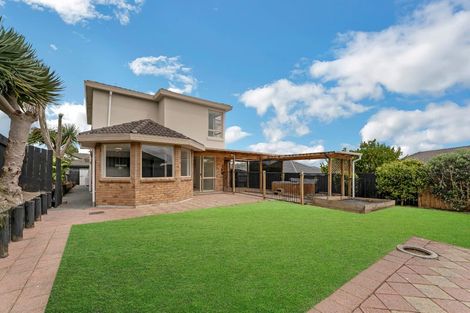 Photo of property in 5 Natasha Lane, Henderson, Auckland, 0612