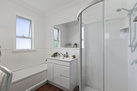 Photo of property in 14 Carthew Street, Okato, 4335