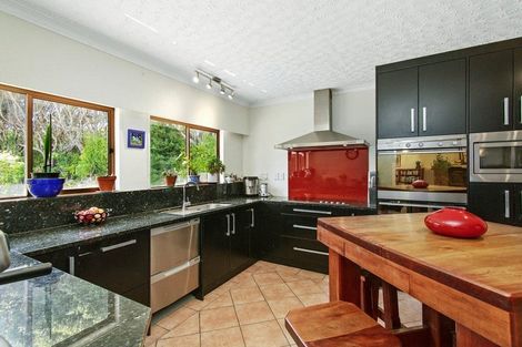Photo of property in 18-20 Emerald Glen Road, Paekakariki, Paraparaumu, 5032