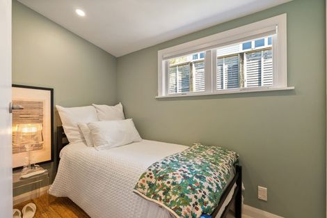 Photo of property in 33 Wade Street, Wadestown, Wellington, 6012