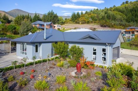 Photo of property in 9 Tui Drive, Picton, 7220
