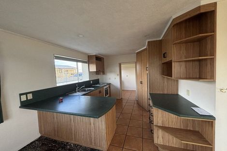 Photo of property in 180 Bluff Highway, Kew, Invercargill, 9812