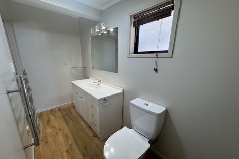 Photo of property in 55 Blakeborough Drive, Forrest Hill, Auckland, 0620