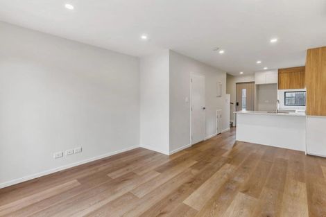 Photo of property in 323 Glengarry Road, Glen Eden, Auckland, 0602