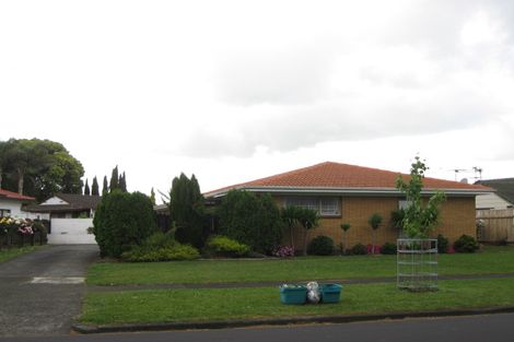 Photo of property in 1/12 Beaumaris Way, Conifer Grove, Takanini, 2112