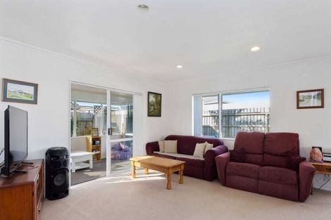 Photo of property in 10a Liftan Place, Mount Maunganui, 3116