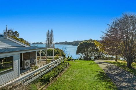 Photo of property in 75 Kutarere Wharf Road, Kutarere, Opotiki, 3198