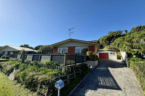 Photo of property in 17 Heaphy Street, Westown, New Plymouth, 4310