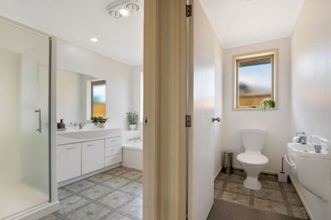 Photo of property in 14 Carrington Drive, Papamoa Beach, Papamoa, 3118