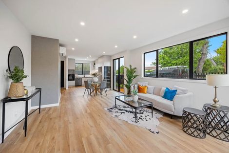 Photo of property in 4 Chesley Place, Half Moon Bay, Auckland, 2012