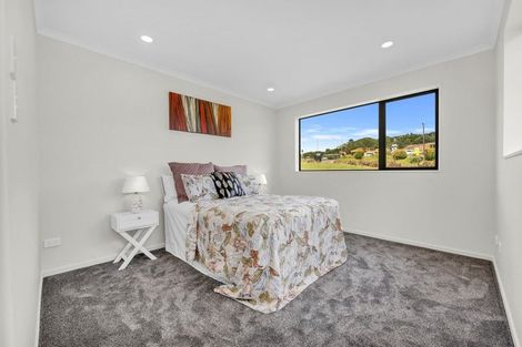 Photo of property in 24 Ballyalton Crescent, Flat Bush, 2019