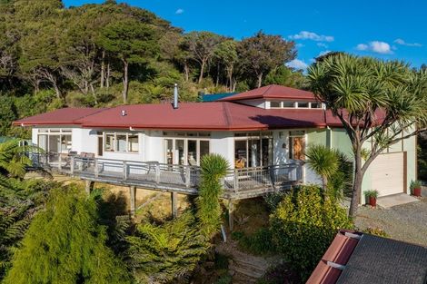 Photo of property in 19 St Omer Road, Saint Omer, Picton, 7282