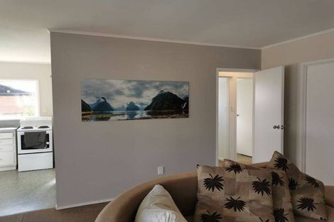 Photo of property in 1/21 Thornton Road, Milford, Auckland, 0620