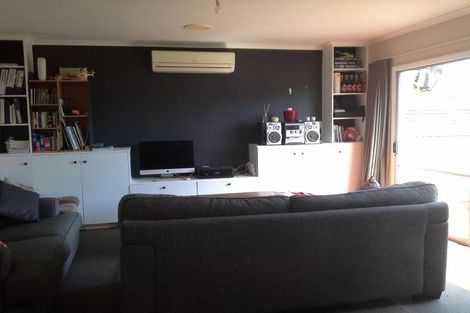 Photo of property in 52 Wallace Place, Westown, New Plymouth, 4310