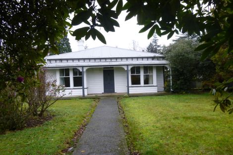Photo of property in 98 Talbot Street, Geraldine, 7930