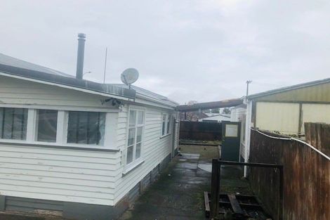 Photo of property in 16 Brookland Road, Western Heights, Rotorua, 3015