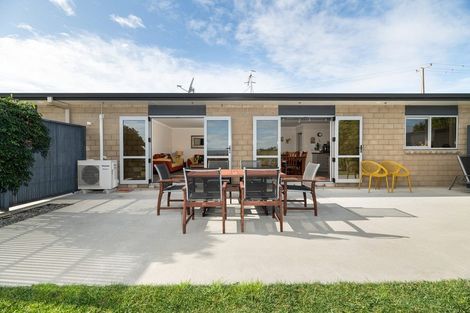 Photo of property in 112 Waikite Road, Welcome Bay, Tauranga, 3175