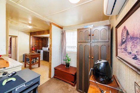 Photo of property in 1 Farmer Street, Sanson, 4817