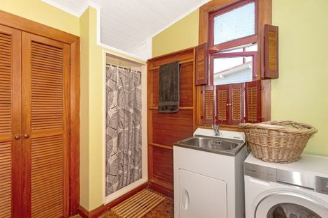 Photo of property in 208 Kahutia Street, Gisborne, 4010