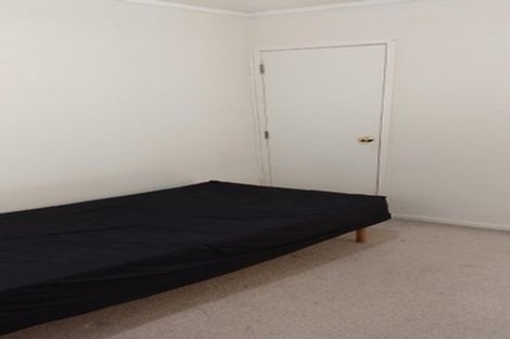 Photo of property in 2/8 Quiet Street, Te Atatu South, Auckland, 0610