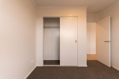 Photo of property in 112 Kaurinui Crescent, One Tree Point, 0118