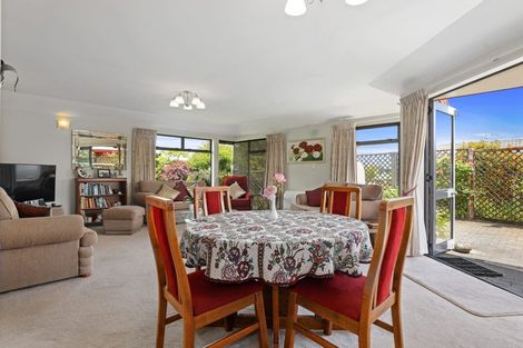 Photo of property in 6a Thelma Place, Lynmore, Rotorua, 3010