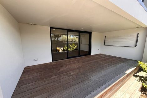 Photo of property in 2/1g Hewitts Road, Merivale, Christchurch, 8014