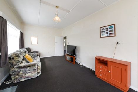 Photo of property in 9 Fagan Street, Bulls, 4818