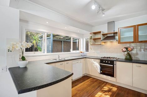 Photo of property in 29a Auld Street, Torbay, Auckland, 0630