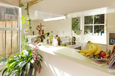 Photo of property in 16 Plymouth Street, Karori, Wellington, 6012