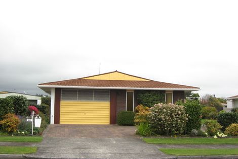 Photo of property in 28 Manu Crescent, Upper Vogeltown, New Plymouth, 4310