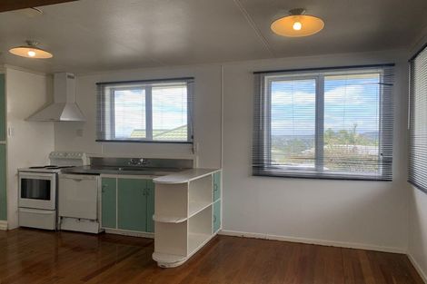 Photo of property in 1/204 Sturges Road, Henderson, Auckland, 0612