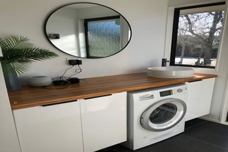 Photo of property in 11 Lorena Place, West Harbour, Auckland, 0618