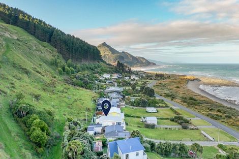 Photo of property in 265 Mataikona Road, Mataikona, Tinui, 5889