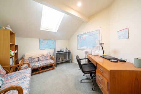 Photo of property in 16 Waverton Terrace, Churton Park, Wellington, 6037