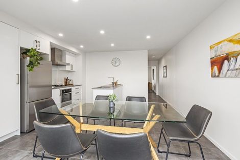 Photo of property in 77b Herald Street, Berhampore, Wellington, 6023