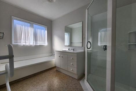 Photo of property in 35b Grays Road, Camborne, Porirua, 5026