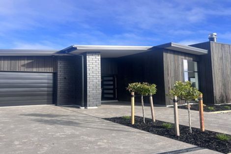 Photo of property in 82 Clark Road, Hobsonville, Auckland, 0616