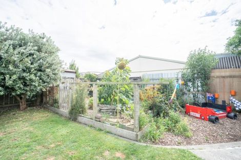 Photo of property in 53 Raglan Avenue, Cloverlea, Palmerston North, 4412