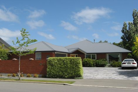 Photo of property in 33 Chesterfield Mews, Russley, Christchurch, 8042
