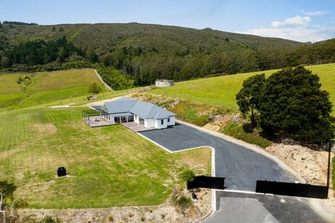 Photo of property in 81 Orokonui Road, Waitati, 9085