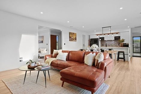 Photo of property in 24 Irvines Track, Halswell, Christchurch, 8025