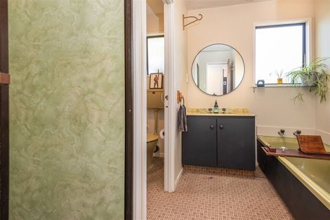 Photo of property in 21a Valecrest Avenue, Parklands, Christchurch, 8083