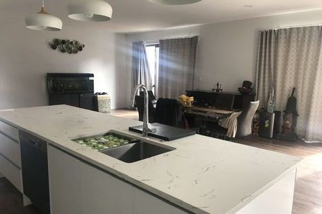 Photo of property in 58 Cirrus Way, Ranui, Auckland, 0612