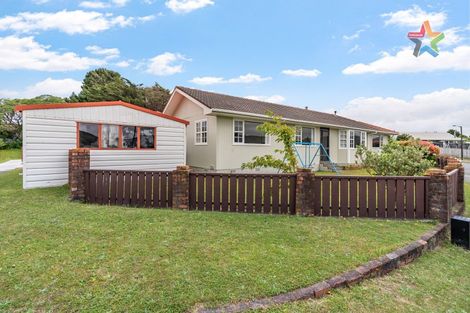 Photo of property in 32 Invercargill Drive, Kelson, Lower Hutt, 5010
